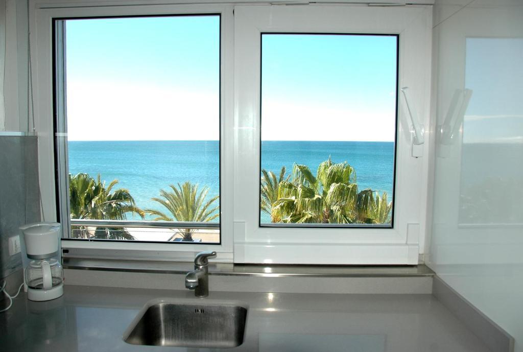 Apartamentos Las Palmas VII Family Only Salou Ruang foto
